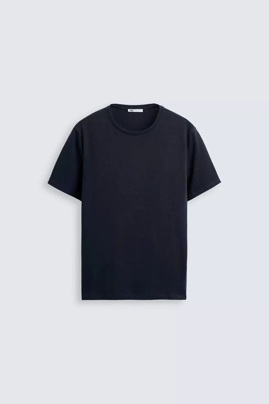 CAMISETA ZARA BÁSICA PRETA